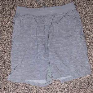 Lululemon Shorts T.H.E linerless 9”